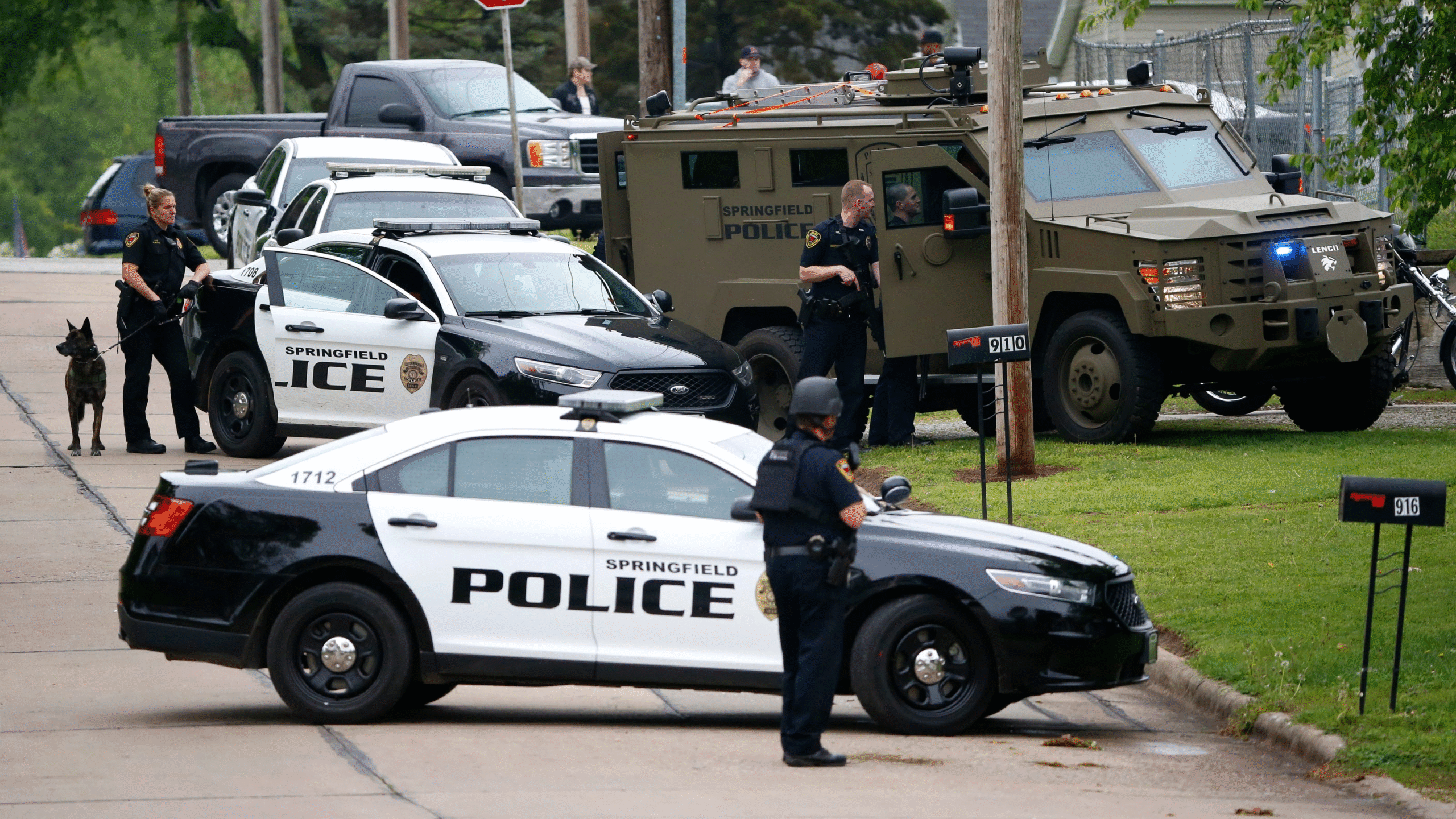 Kentucky Walmart Police Presence